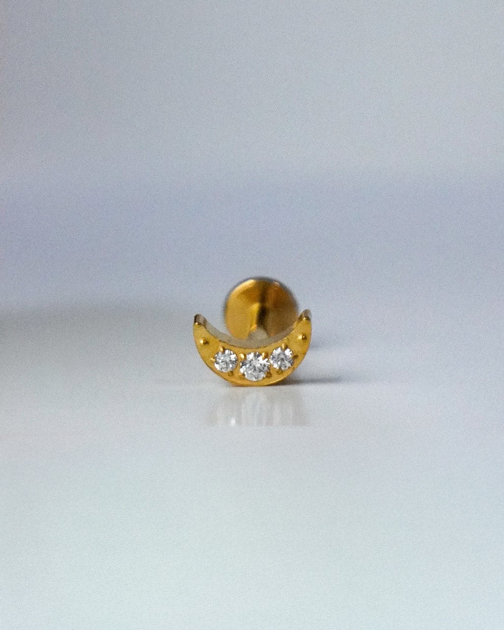 Piercing Luna Dorado