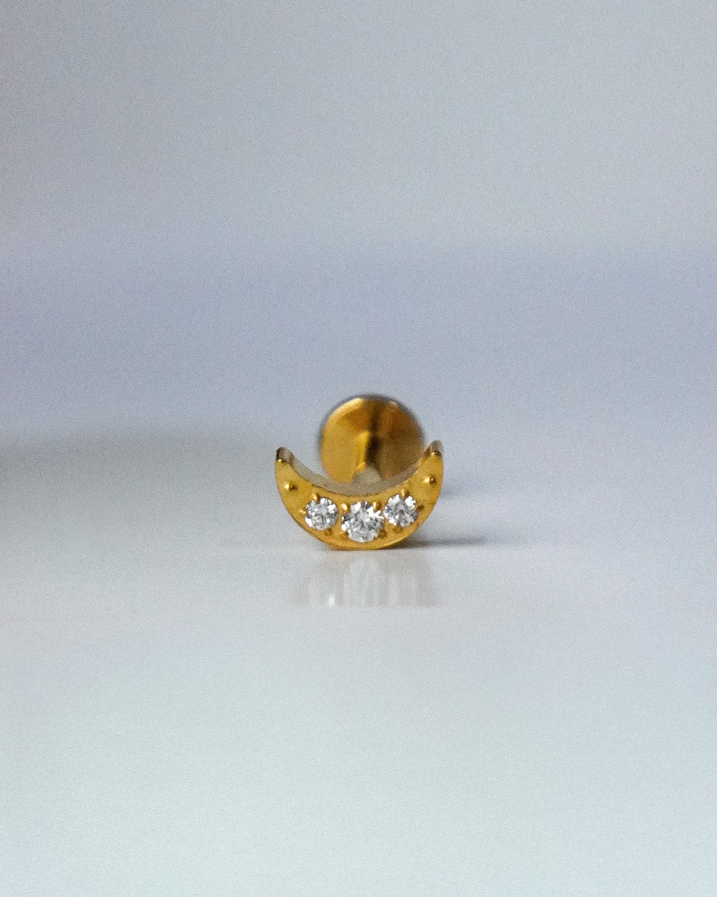 Piercing Luna Dorado