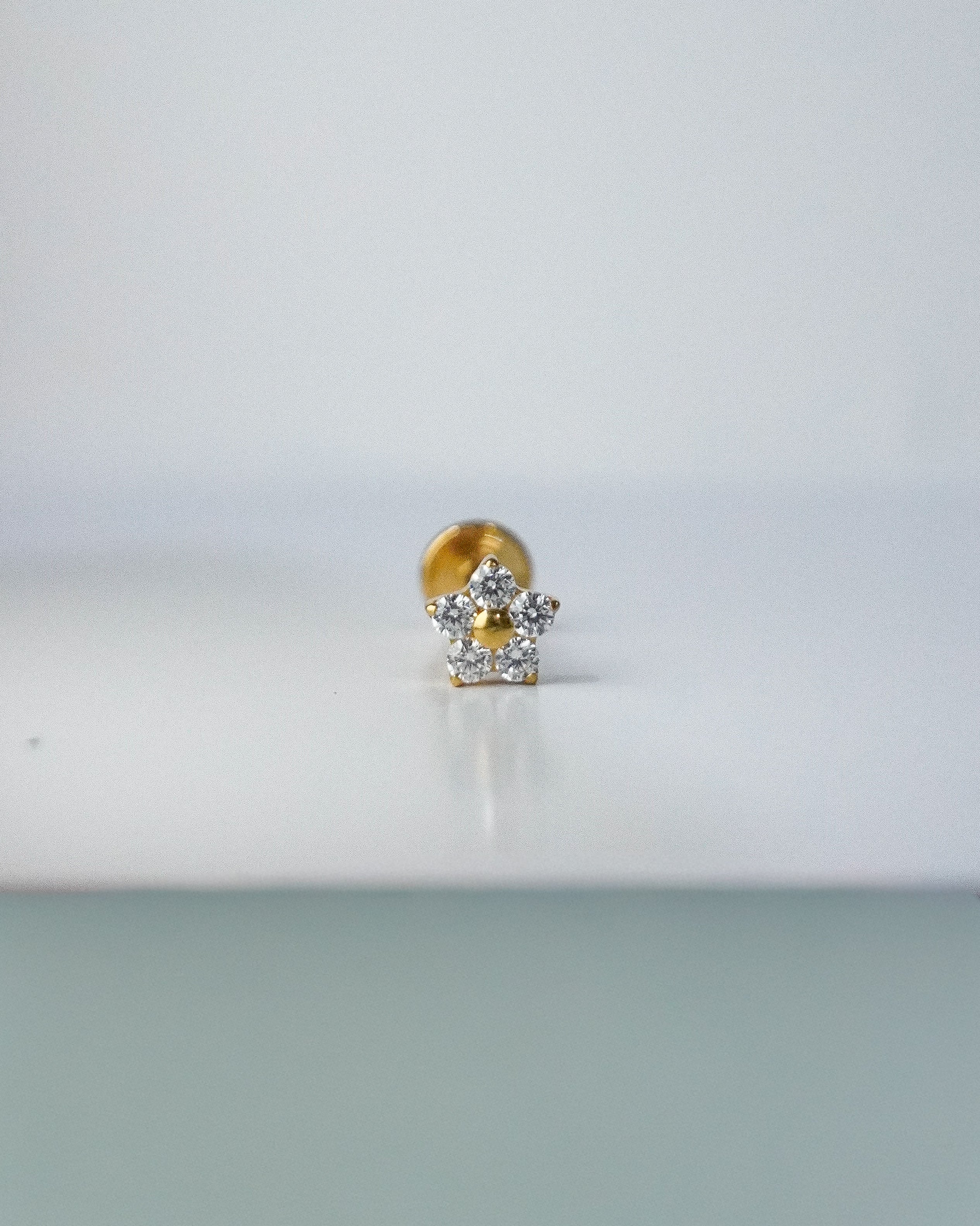 Piercing Flor Dorado